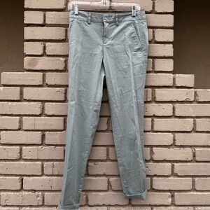 Vince Cropped Chino Pants in Blue - Size 2